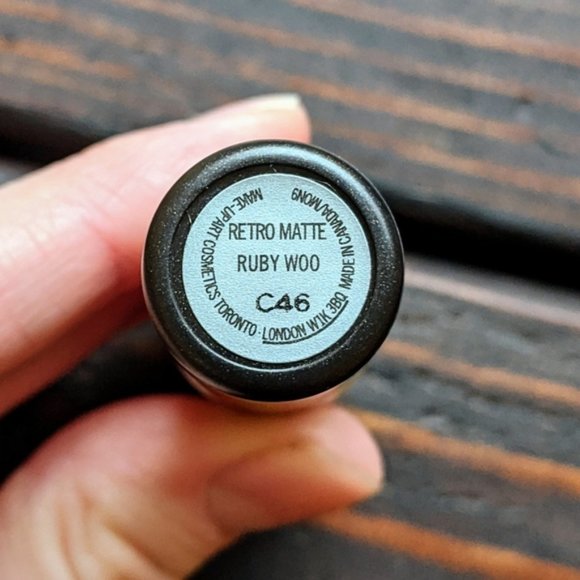 Mac Cosmetics Ruby Woo Retro Matte Lipstick - Picture 4 of 4